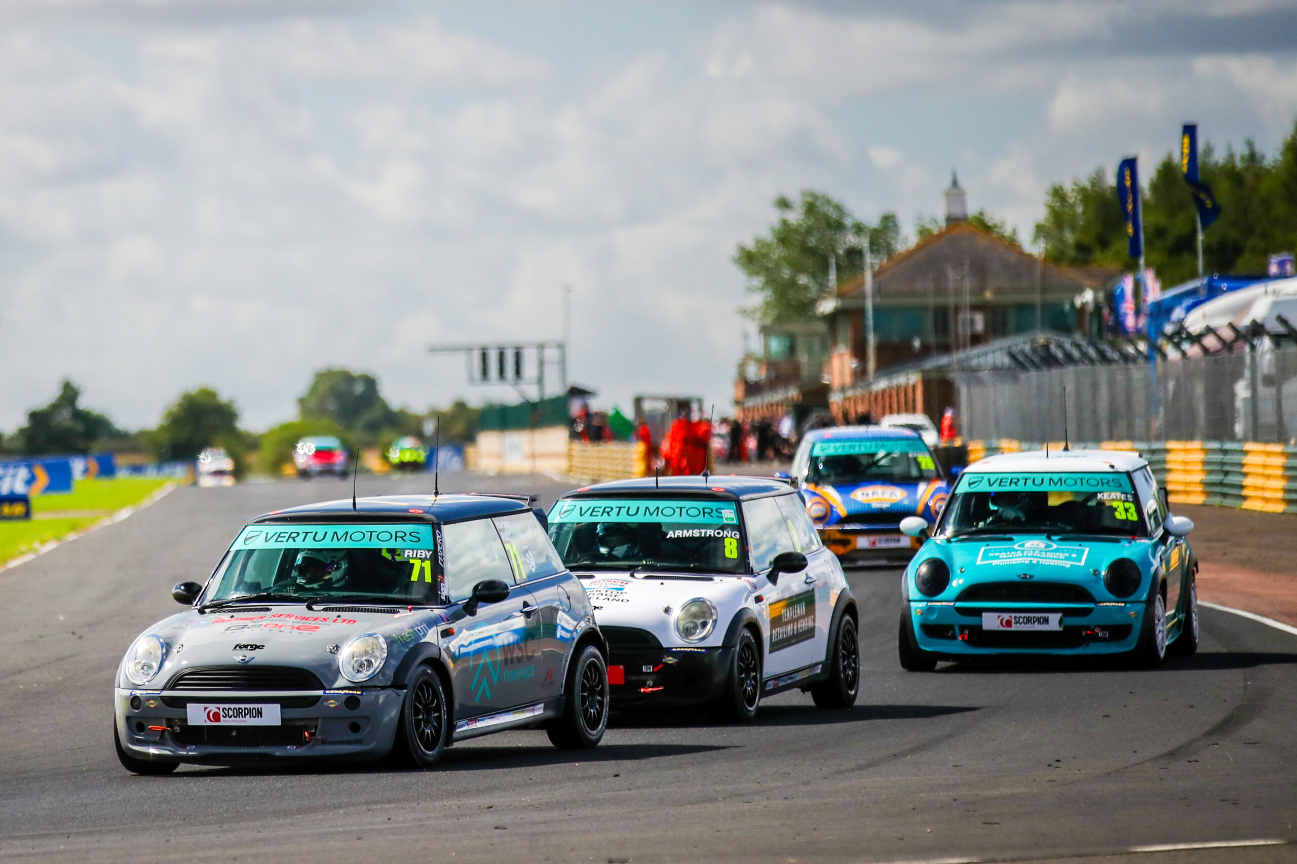 cd552b3e-bf1b-4886-aa86-2feb6407a91e