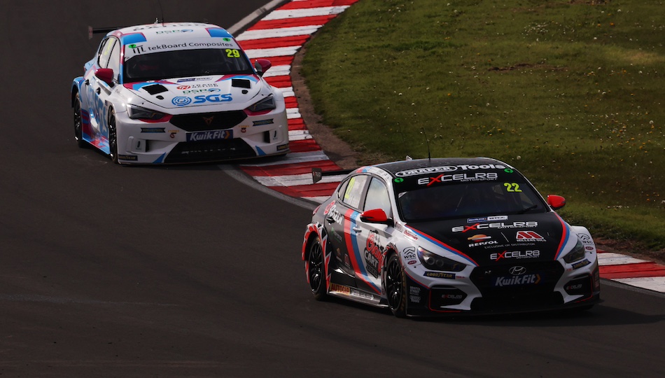 4fef60e8-da13-7bc0-7e60-3daec00dca0a